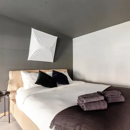 Apartment Design Spacious Loft In Navigli - Hosted By Sweetstay
