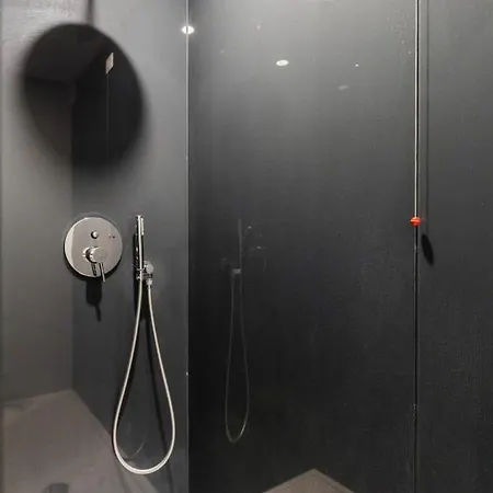 Design Spacious Loft In Navigli - Hosted By Sweetstay 아파트